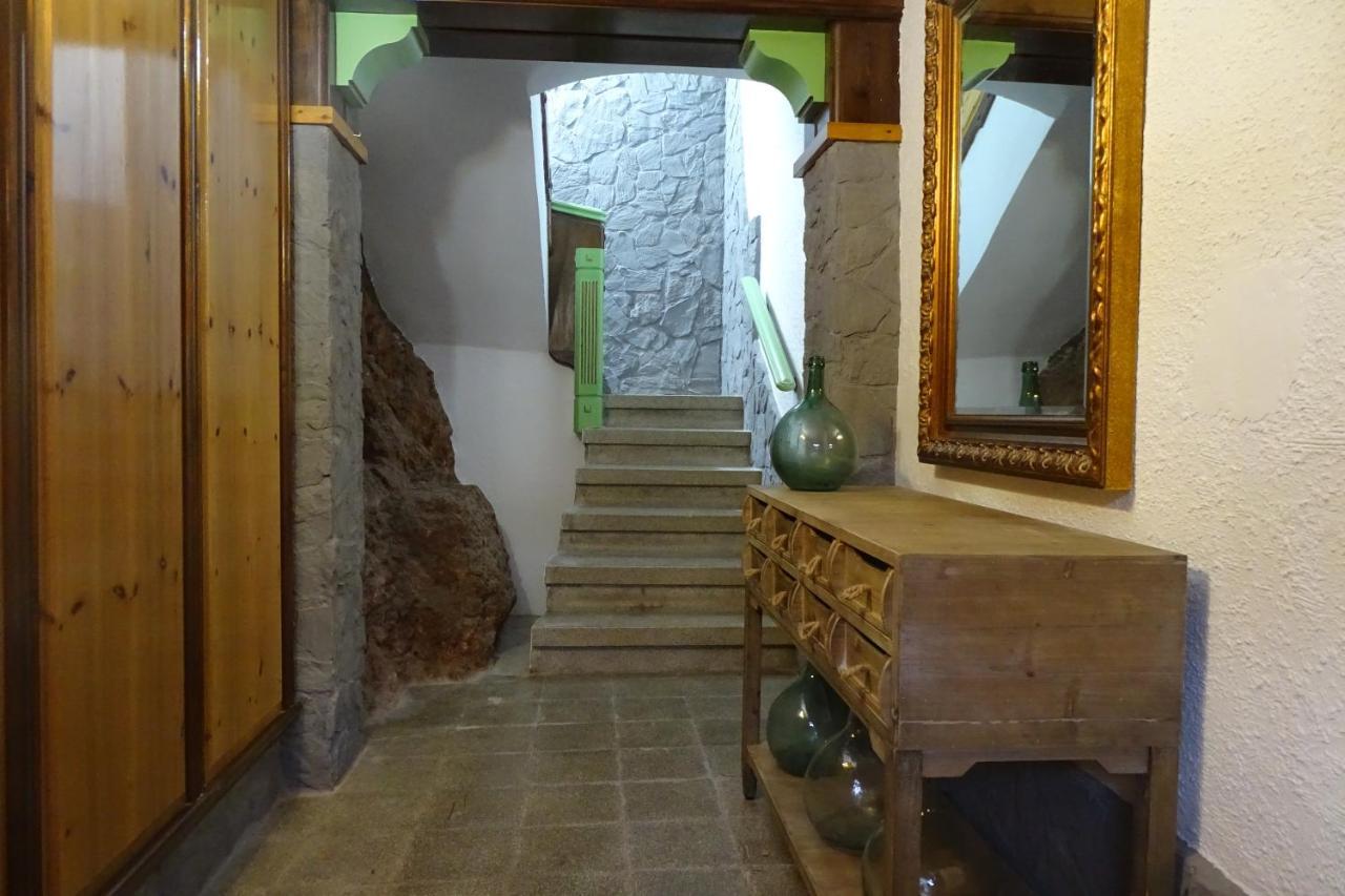 Apartamento A Los Pies Del Rio Ebro Miravet Esterno foto